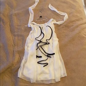 Sleeveless ruffle blouse